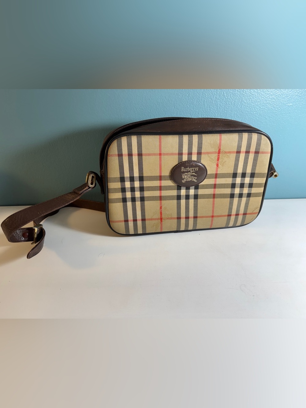 Burberry Burberrys Crossbody Camera Bag in Nova Check
